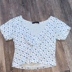 Cute flower brandy Melville top